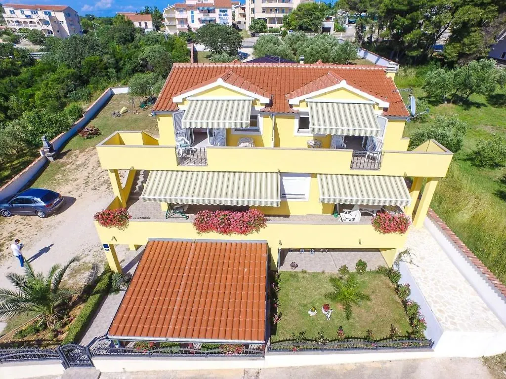 Apartment In Drage With Sea Views, Balcony, Air Conditioning, Wifi 566-2 Croatia